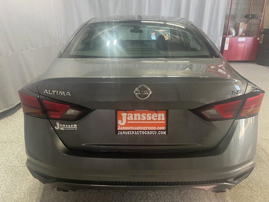 2021 Nissan Altima 2.5 SR in Holdrege, McCook, North Platte, York, Larned, NE - Janssen Auto Group