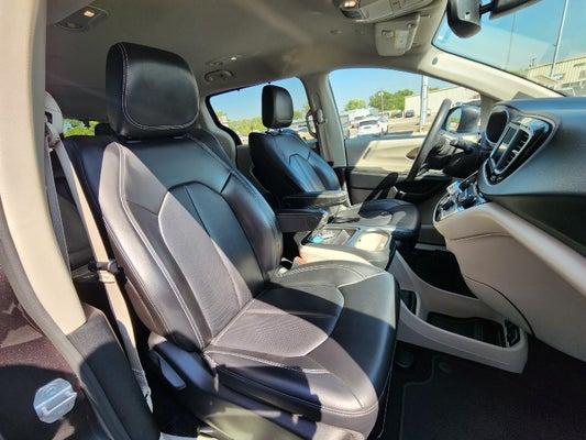 2021 Chrysler Voyager LXI in Holdrege, McCook, North Platte, York, Larned, NE - Janssen Auto Group