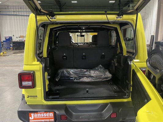 2022 Jeep Wrangler Unlimited Sahara in Holdrege, McCook, North Platte, York, Larned, NE - Janssen Auto Group
