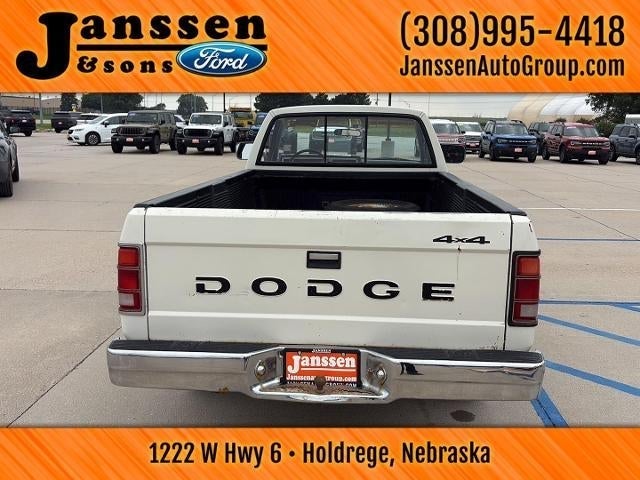 1987 Dodge Dakota Base