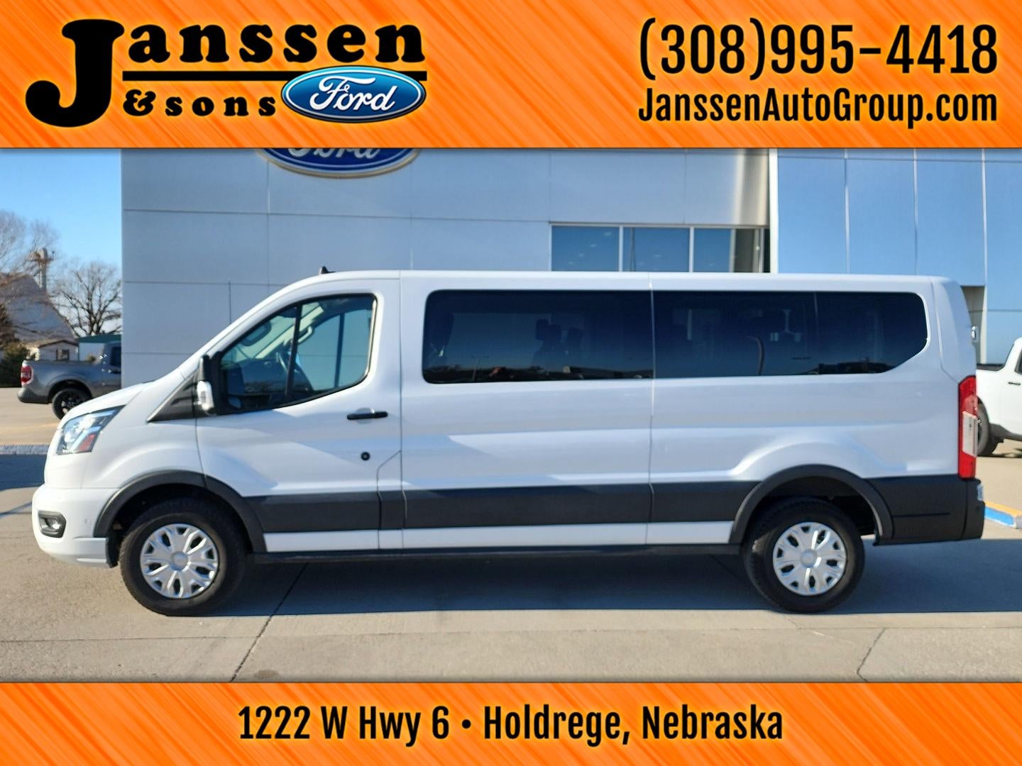 2023 Ford Transit Passenger Wagon XLT