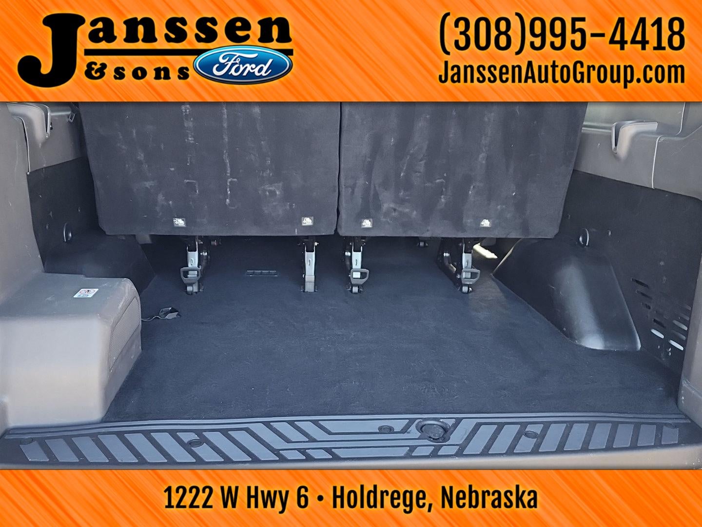 2023 Ford Transit Passenger Wagon XLT