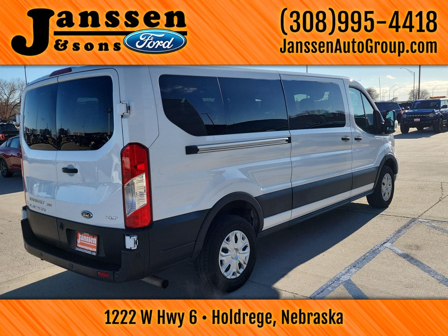 2023 Ford Transit Passenger Wagon XLT