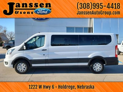 2023 Ford Transit Passenger Wagon XLT