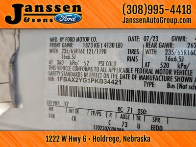 2023 Ford Transit Passenger Wagon XLT