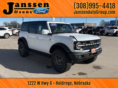 2025 Ford Bronco Outer Banks