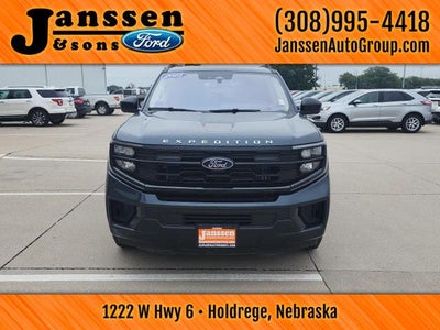 2025 Ford Expedition Active