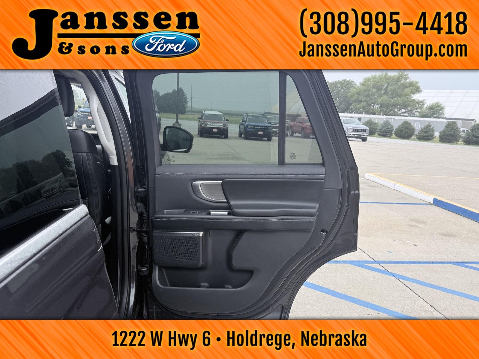 2025 Ford Expedition Platinum