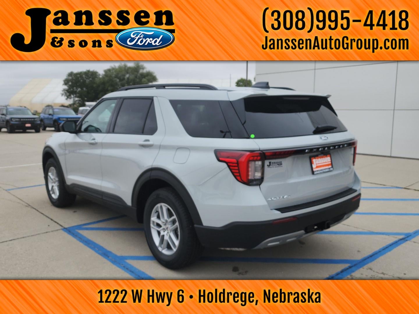 2027 Ford Explorer Active w/200A Pkg
