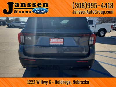 2025 Ford Explorer ST-Line