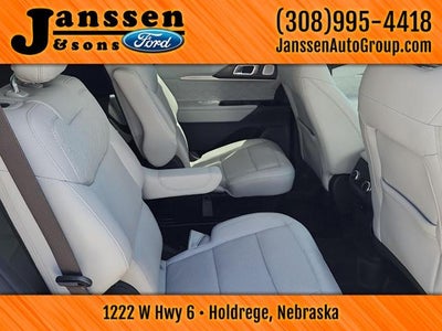 2025 Ford Explorer Platinum