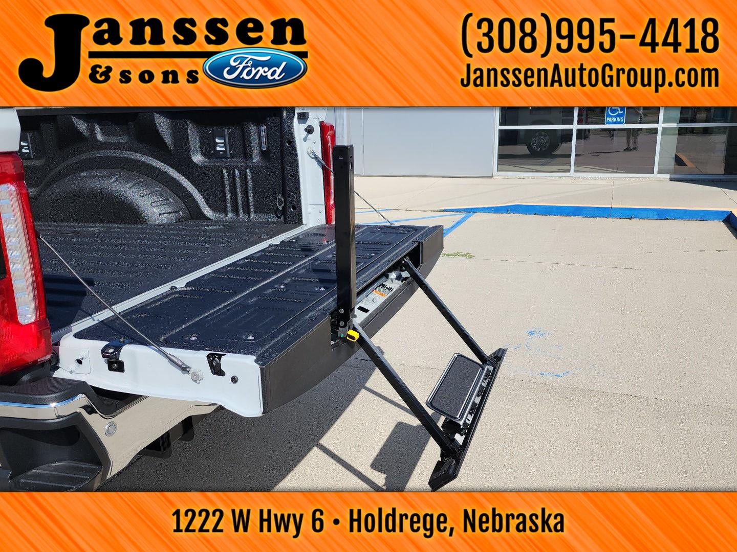 2026 Ford Super Duty F-350 SRW LARIAT