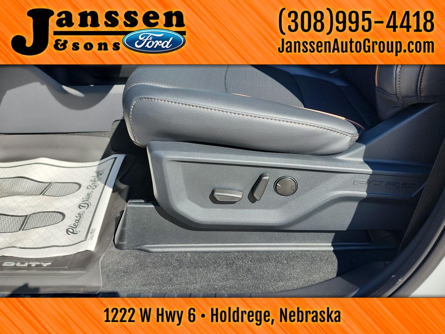 2026 Ford Super Duty F-350 SRW LARIAT