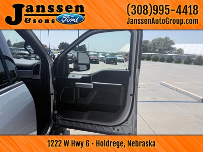 2022 Ford Super Duty F-350 DRW LARIAT