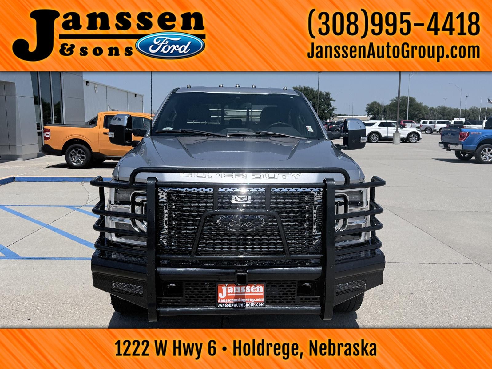 2022 Ford Super Duty F-350 DRW LARIAT
