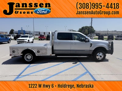 2022 Ford Super Duty F-350 DRW LARIAT