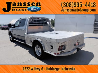2022 Ford Super Duty F-350 DRW LARIAT
