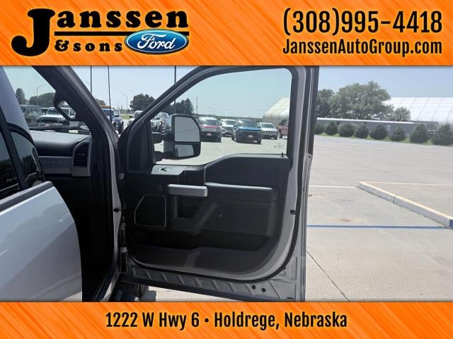 2022 Ford Super Duty F-350 DRW LARIAT