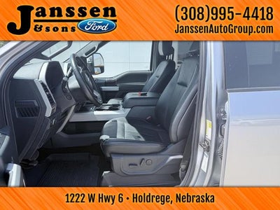 2022 Ford Super Duty F-350 DRW LARIAT