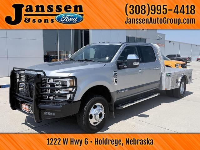 2022 Ford Super Duty F-350 DRW LARIAT