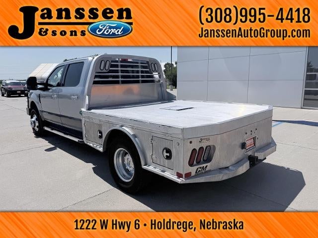 2022 Ford Super Duty F-350 DRW LARIAT