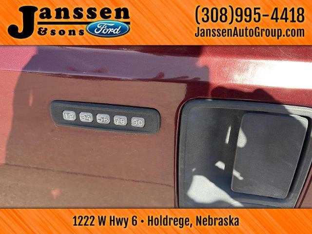 2009 Ford Super Duty F-350 DRW Lariat