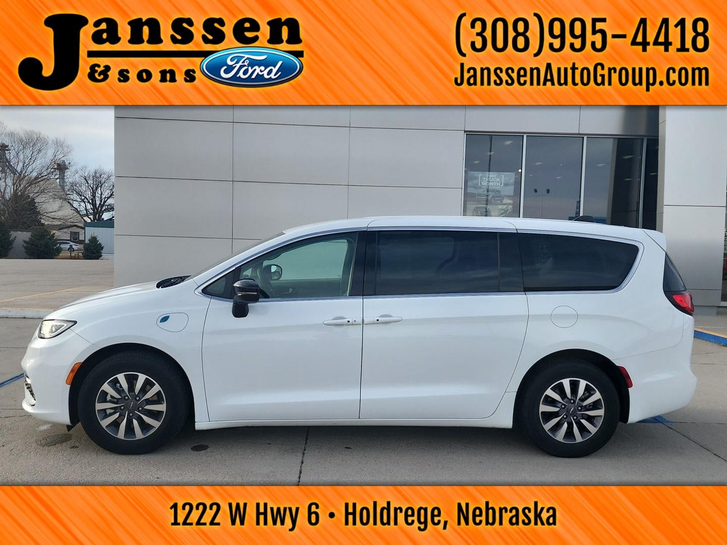 2024 Chrysler Pacifica Hybrid Select