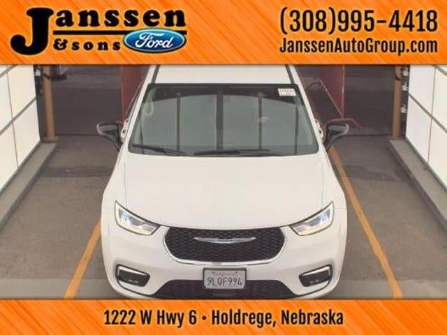 2024 Chrysler Pacifica Hybrid Select