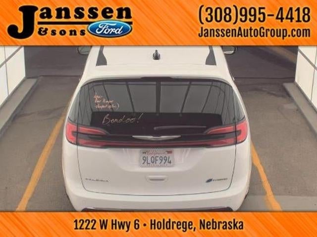 2024 Chrysler Pacifica Hybrid Select