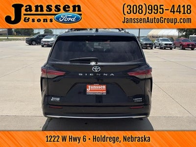 2021 Toyota Sienna Limited