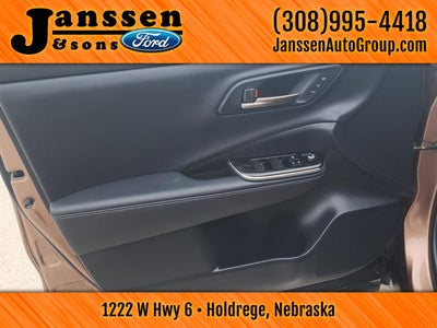 2025 Toyota Crown Signia XLE