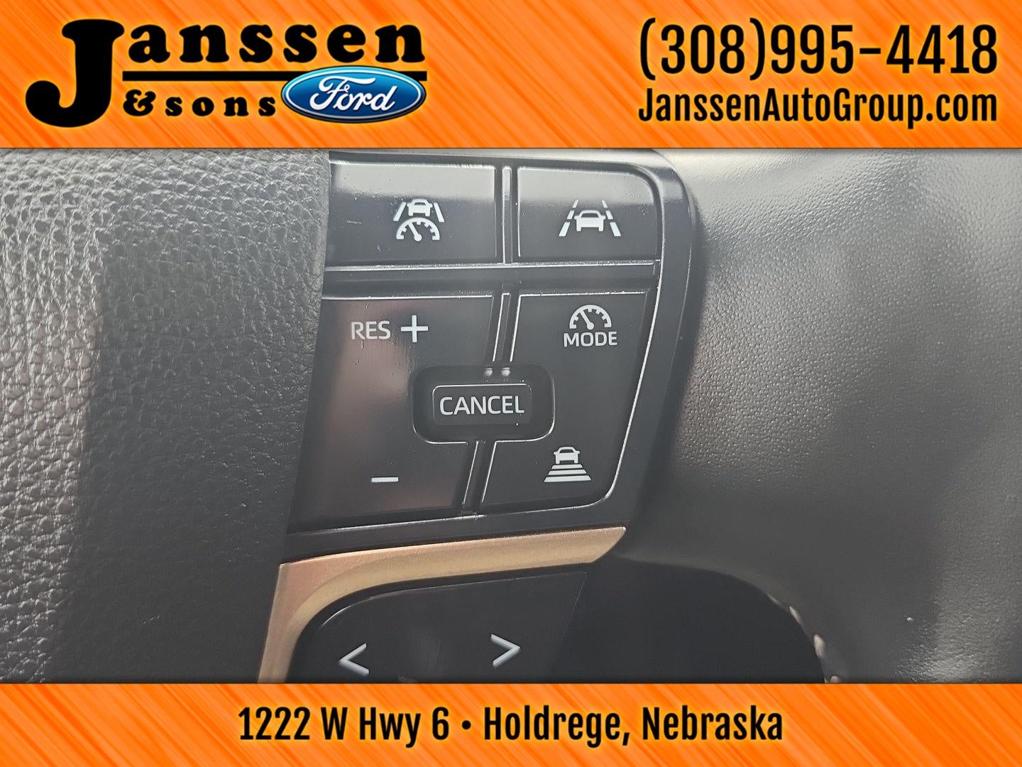 2025 Toyota Crown Signia XLE