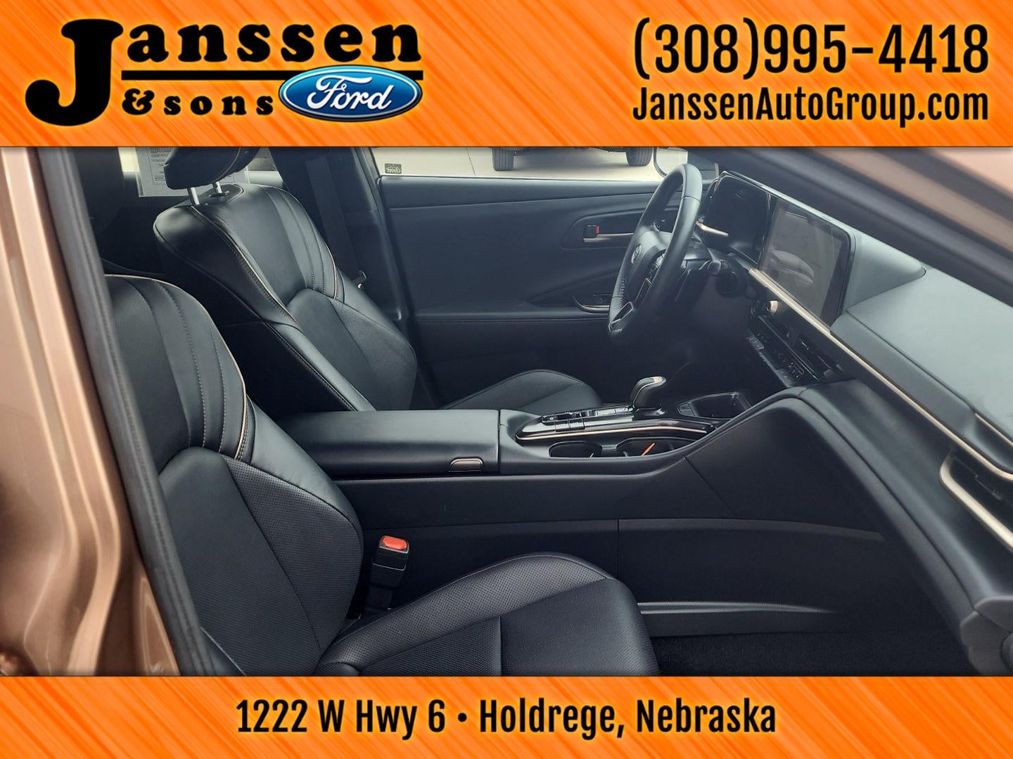 2025 Toyota Crown Signia XLE