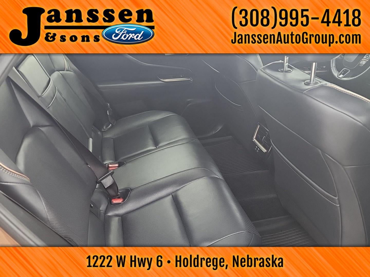 2025 Toyota Crown Signia XLE