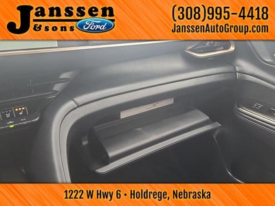 2025 Toyota Crown Signia XLE