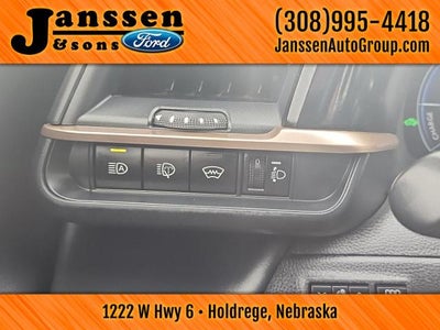 2025 Toyota Crown Signia XLE