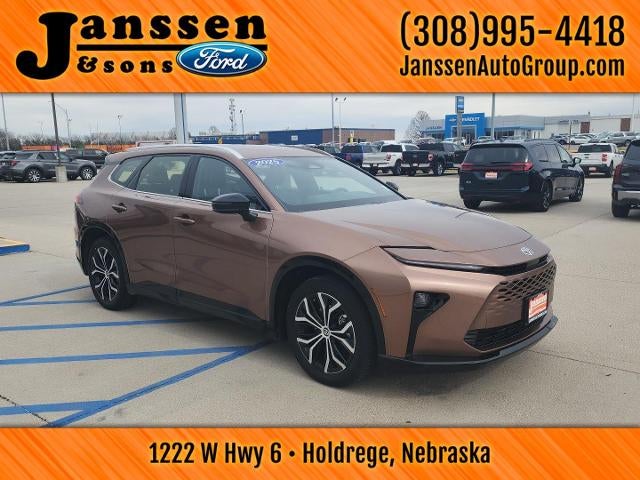 2025 Toyota Crown Signia XLE