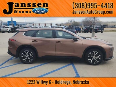 2025 Toyota Crown Signia XLE