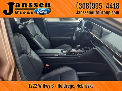 2025 Toyota Crown Signia XLE