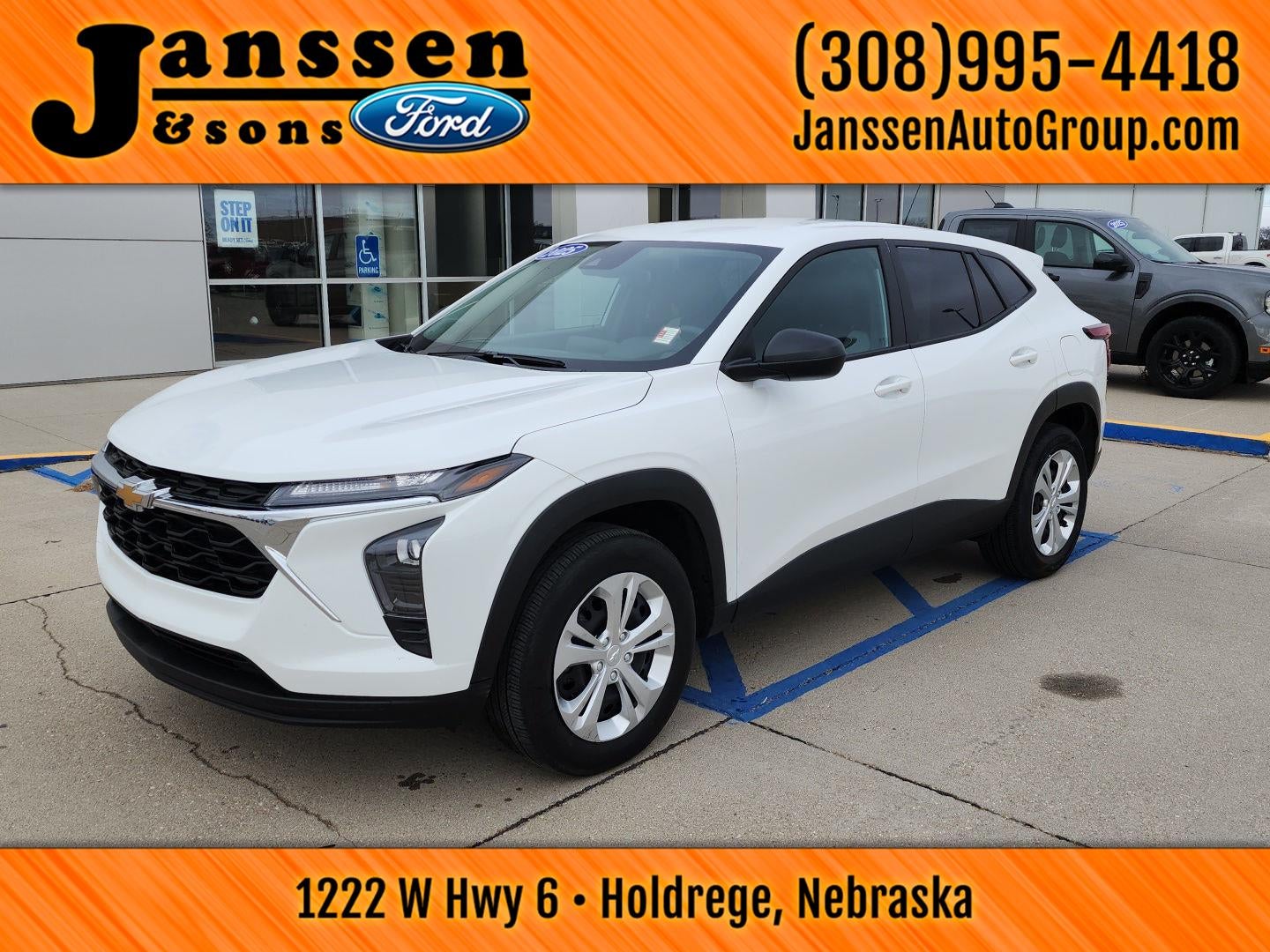 2025 Chevrolet Trax LS