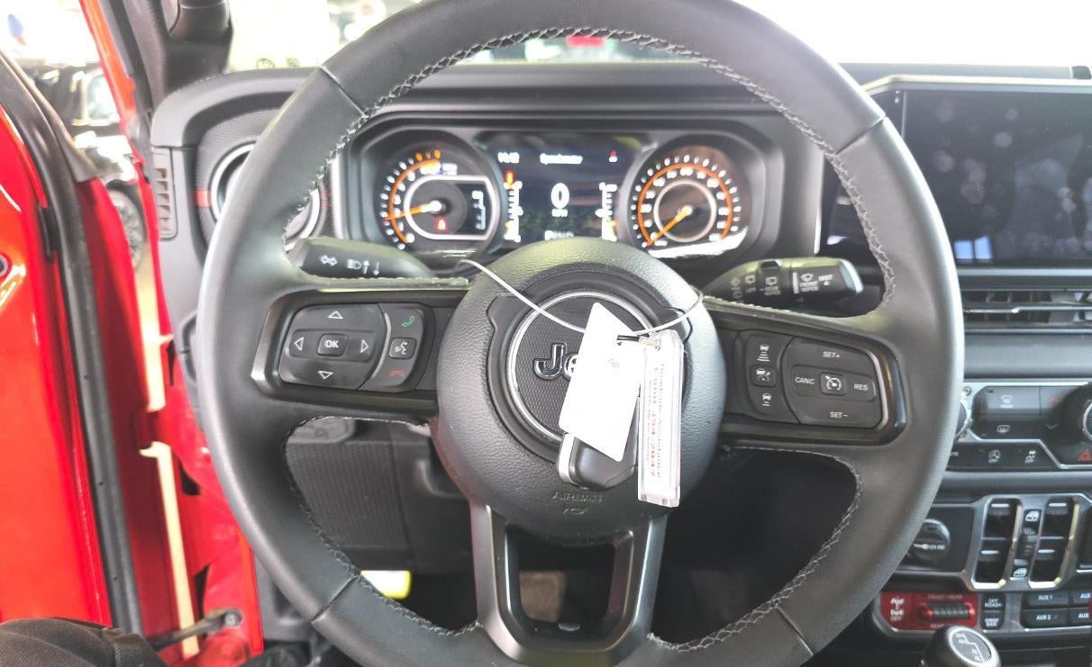 2025 Jeep WRANGLER Rubicon