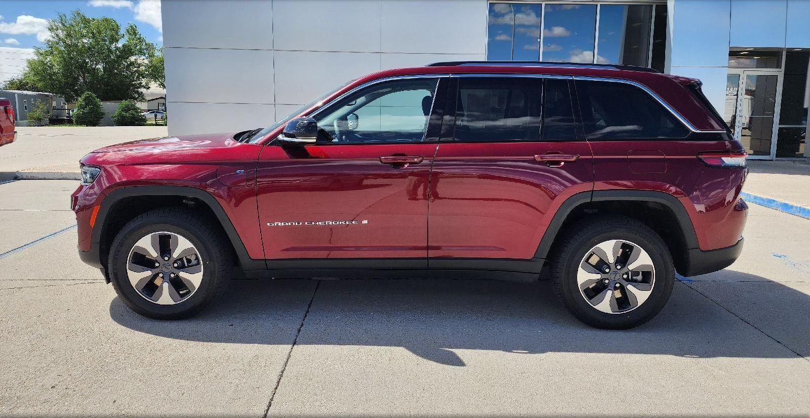 2023 Jeep GRAND CHEROKEE 4xe