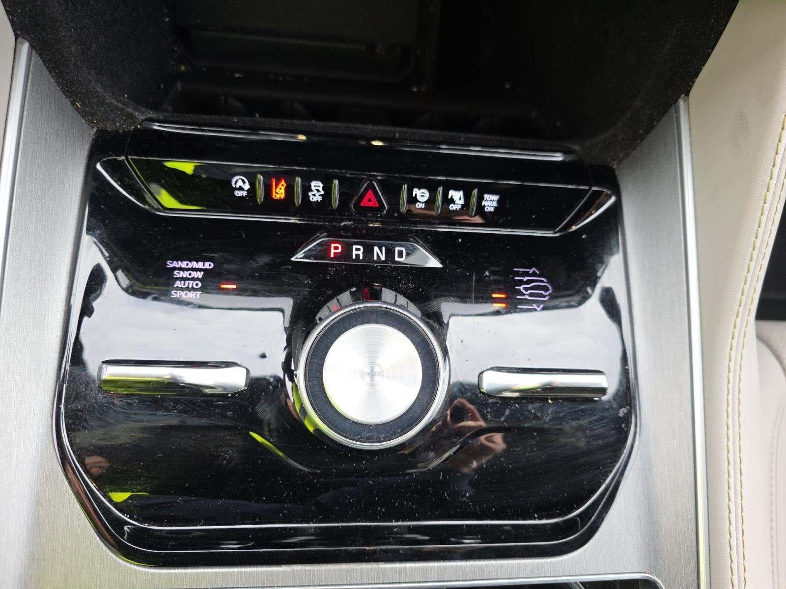 2025 Jeep Wagoneer L Series III