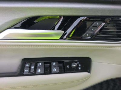 2025 Jeep Wagoneer L Series III