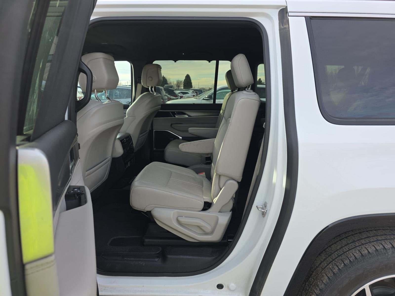 2025 Jeep Wagoneer L Series III