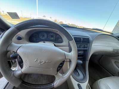 2004 Ford Mustang Deluxe