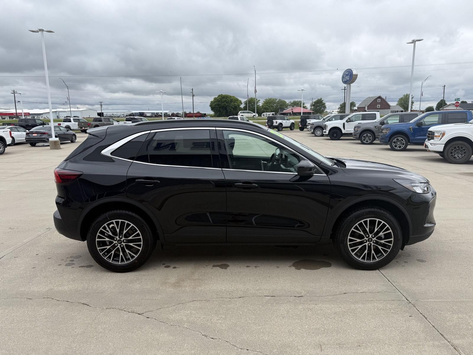 2025 Ford Escape PHEV