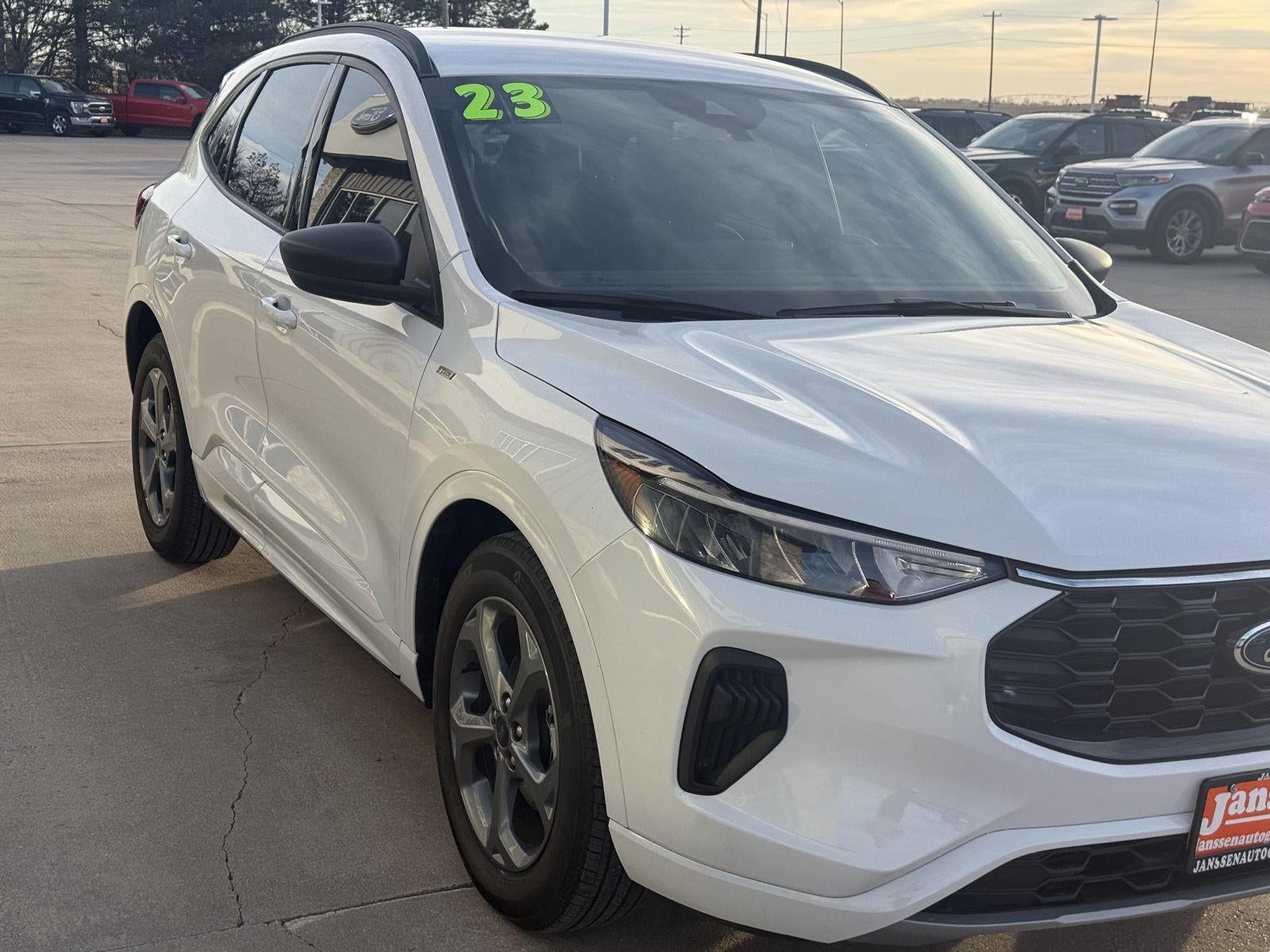 2023 Ford ESCAPE ST-Line