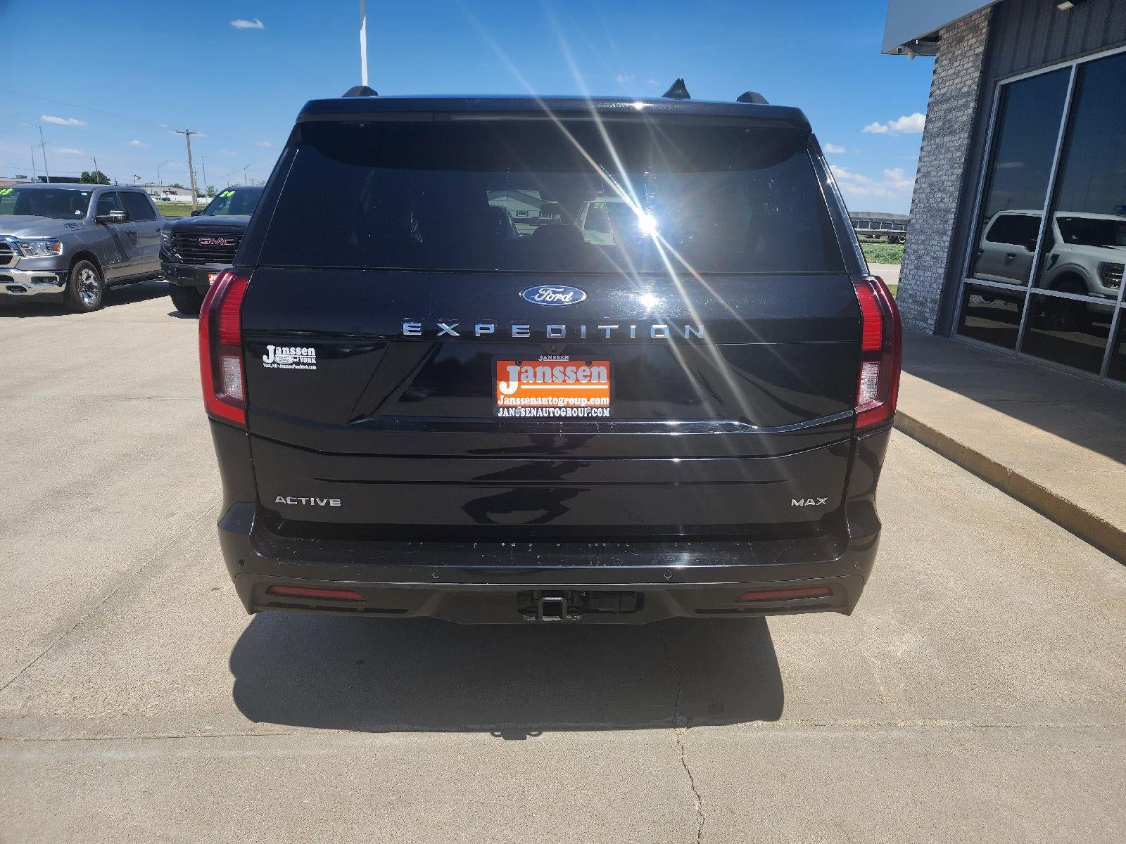 2025 Ford Expedition Max Active