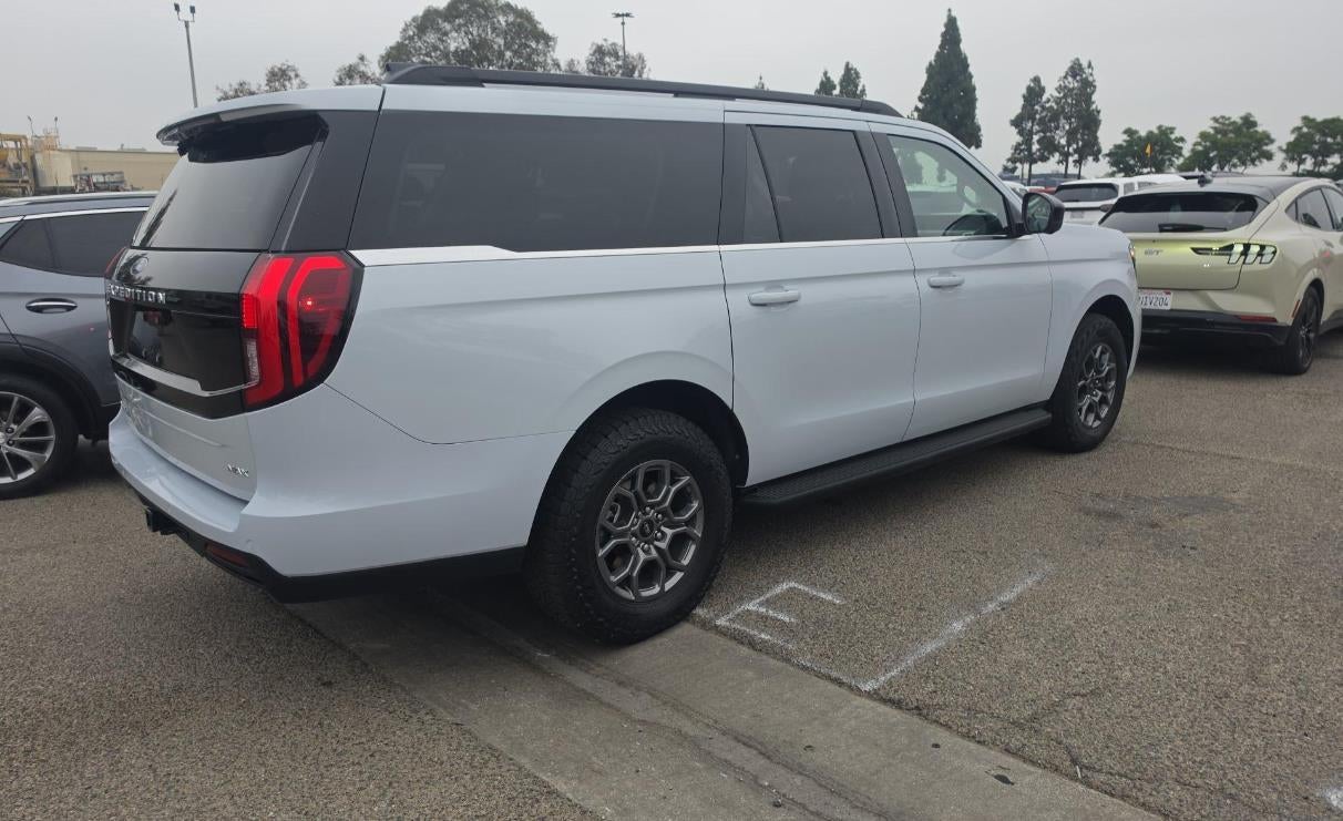 2025 Ford Expedition Max Active